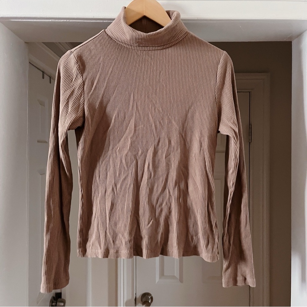 Old Navy Ribbed Turtleneck